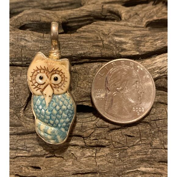 Coreen Cordova Painted Carved Owl Charm/Pendant - Picture 4 of 6
